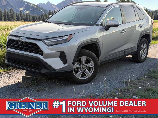 Used 2025 Toyota RAV4 XLE AWD/4WD image 1