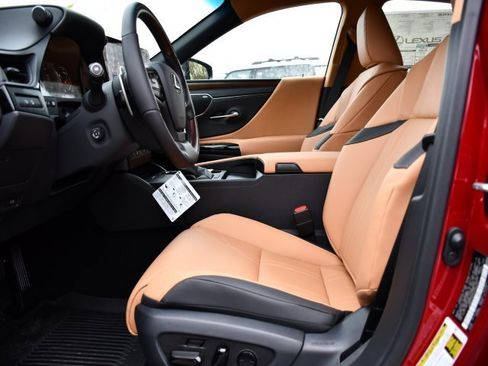 New 2025 Lexus ES 350 Luxury image 13