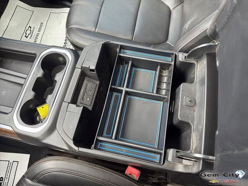 Used 2022 Chevrolet Silverado 1500 High Country w/ Safety Package II image 23