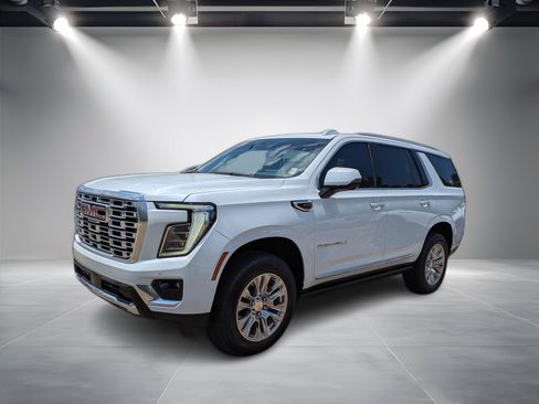 Certified 2026 GMC Yukon Denali w/ Sun & Power Step Package RWD image 1