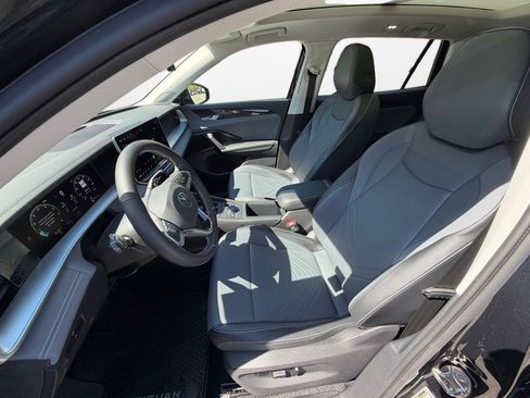 New 2026 Volkswagen Tiguan SE AWD/4WD image 9