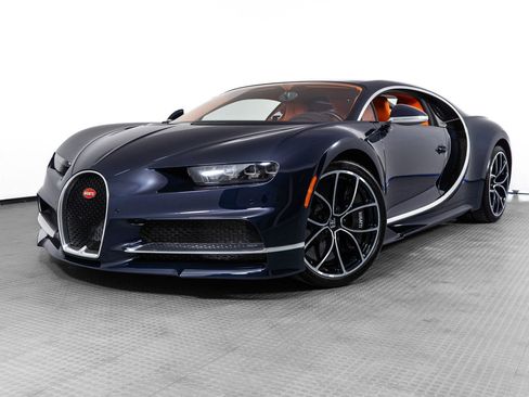 Used 2018 Bugatti Chiron AWD/4WD image 1