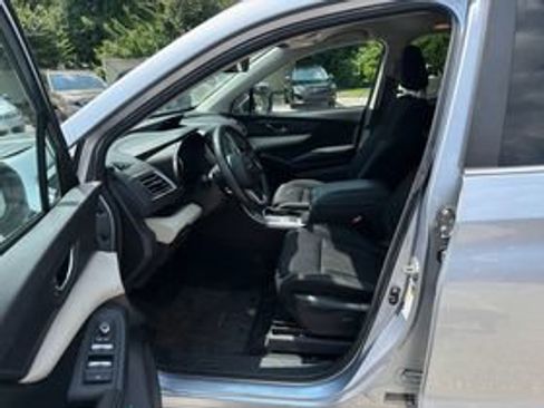 Used 2021 Subaru Ascent Premium w/ Convenience Package AWD/4WD image 7