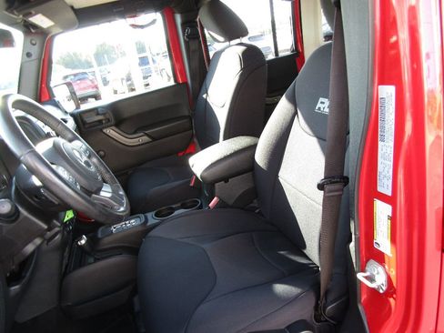 Used 2017 Jeep Wrangler Unlimited Sport w/ Max Tow Package image 10