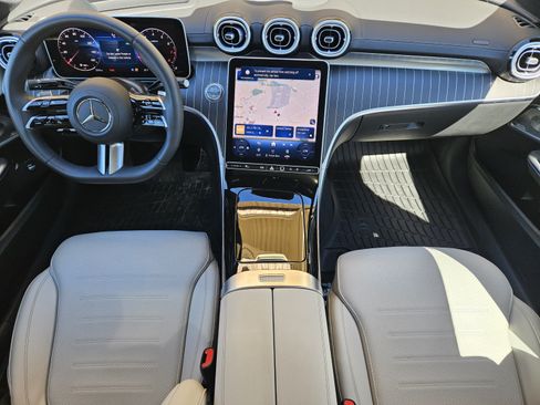 Used 2025 Mercedes-Benz C 300 Sedan image 21