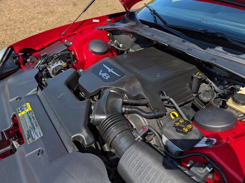 Used 2005 Ford Thunderbird Deluxe image 22