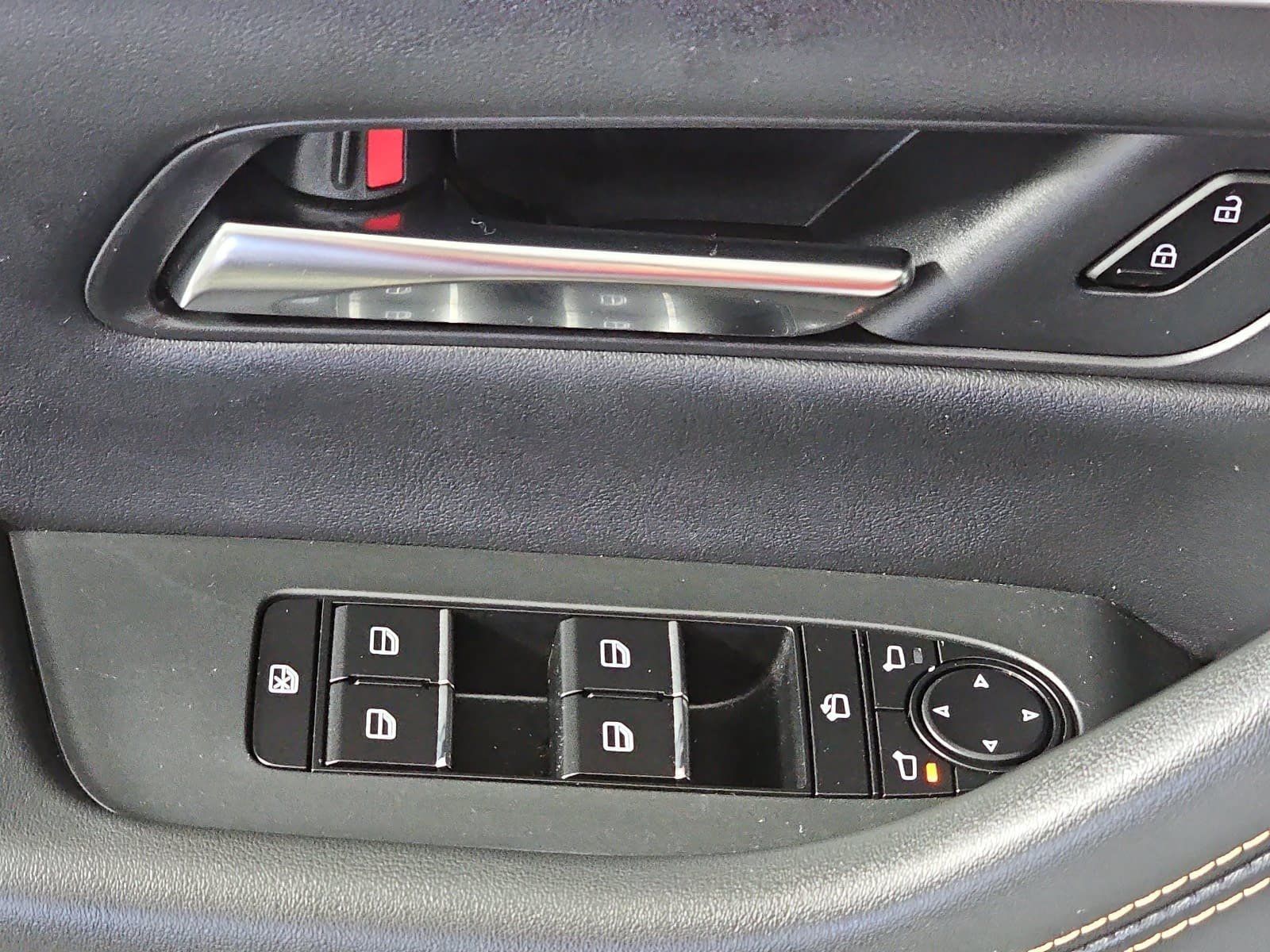 Used 2025 MAZDA CX-90 Plug-In Hybrid w/ Premium Plus AWD/4WD image 24