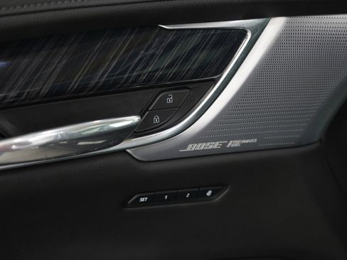 Used 2021 Cadillac XT6 Premium Luxury image 21