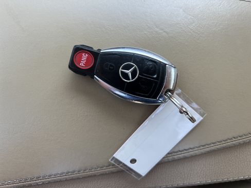 Used 2009 Mercedes-Benz CL 550 4MATIC image 38