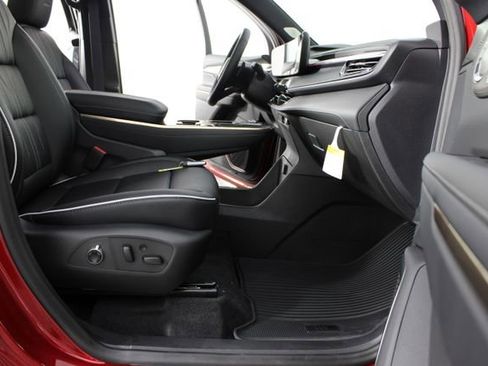 New 2026 Buick Enclave Avenir w/ Super Cruise Package FWD image 26
