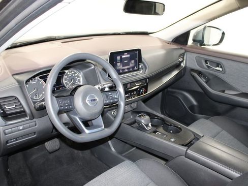 Used 2021 Nissan Rogue SV FWD image 21