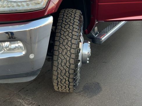 Used 2018 RAM 3500 Laramie image 36