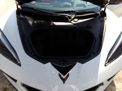 Used 2024 Chevrolet Corvette Stingray Preferred Conv w/ Z51 Performance Package RWD image 13