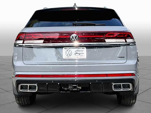 New 2026 Volkswagen Atlas Cross Sport SEL Premium R-Line image 4