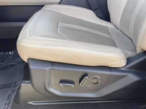 Certified 2023 Ford Expedition Limited image 23