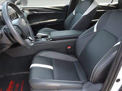 Certified 2025 Toyota Camry SE w/ Convenience Package AWD/4WD image 8