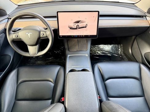 Used 2023 Tesla Model 3 Standard Range image 8