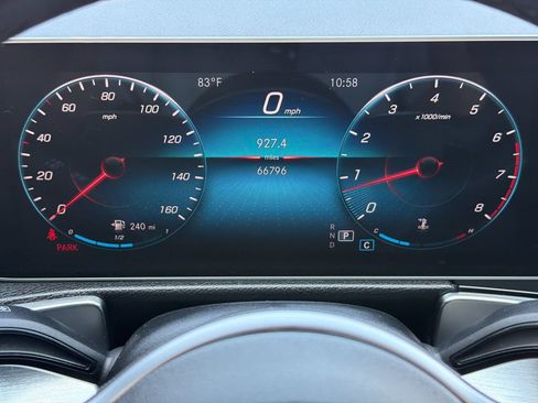 Used 2021 Mercedes-Benz GLB 250 4MATIC image 20