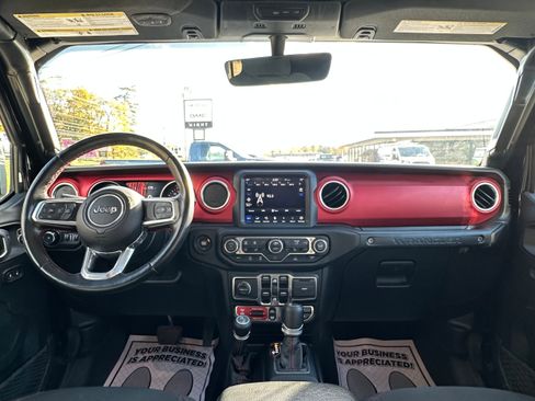 Used 2021 Jeep Wrangler Unlimited Rubicon AWD/4WD image 18