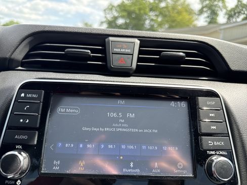 Used 2023 Nissan Versa S w/ Trunk Package FWD image 15