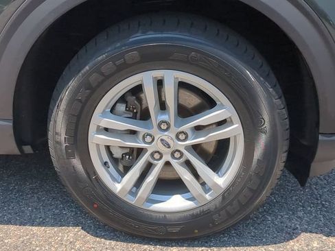 Used 2023 Ford Explorer XLT w/ Equipment Group 202A AWD/4WD image 10