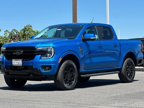 Used 2025 Ford Ranger Lariat w/ FX4 Off-Road Package AWD/4WD image 8