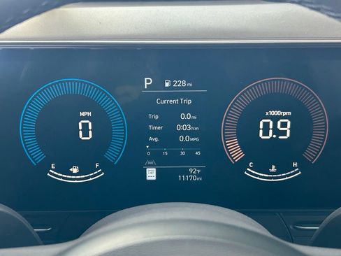 Used 2025 Hyundai Kona SEL FWD image 32