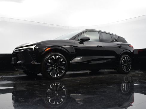 New 2025 Chevrolet Blazer EV RS image 18