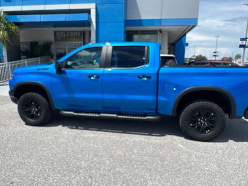 Used 2025 Chevrolet Silverado 1500 ZR2 w/ Technology Package AWD/4WD image 9