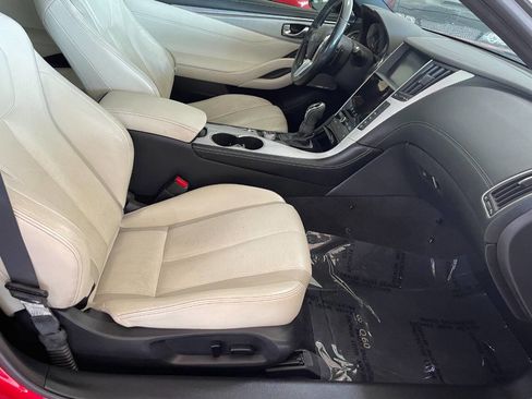 Used 2017 INFINITI Q60 Red Sport 400 image 21