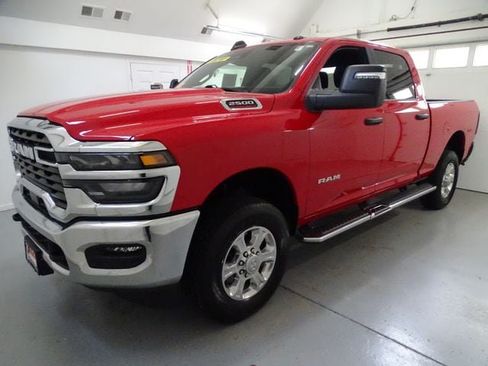 Certified 2026 RAM 2500 Big Horn AWD/4WD image 16