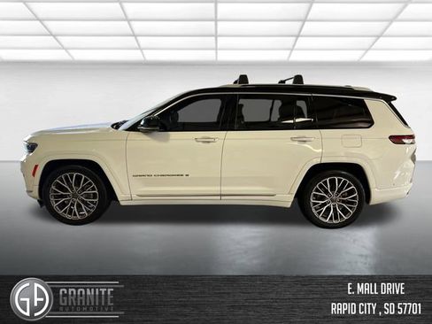 Used 2021 Jeep Grand Cherokee L Summit AWD/4WD image 2