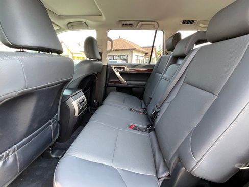 Used 2019 Lexus GX 460 Premium AWD/4WD image 31