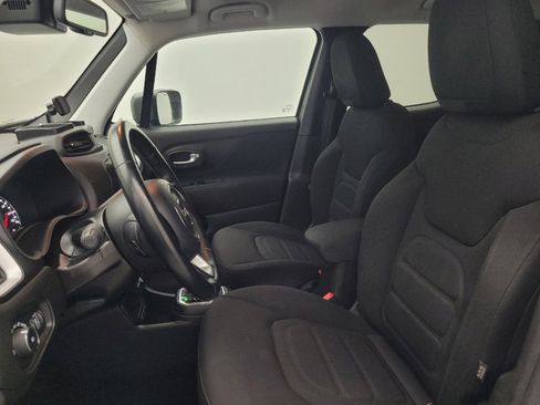 Used 2021 Jeep Renegade Latitude w/ Convenience Group FWD image 17