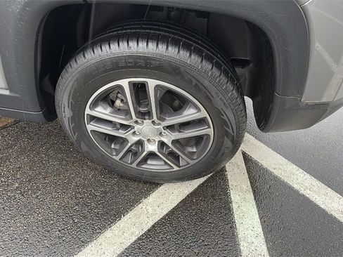 Used 2019 Jeep Compass Latitude w/ Cold Weather Group image 28