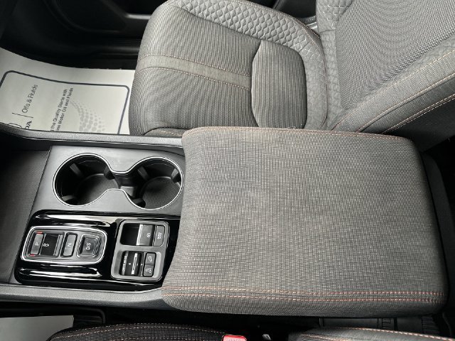 Used 2025 Honda Pilot Sport image 24