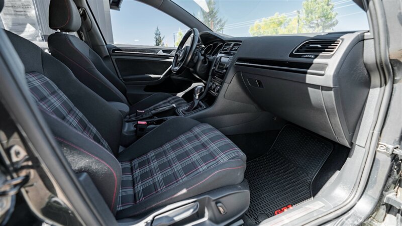 Used 2017 Volkswagen GTI Sport FWD image 23