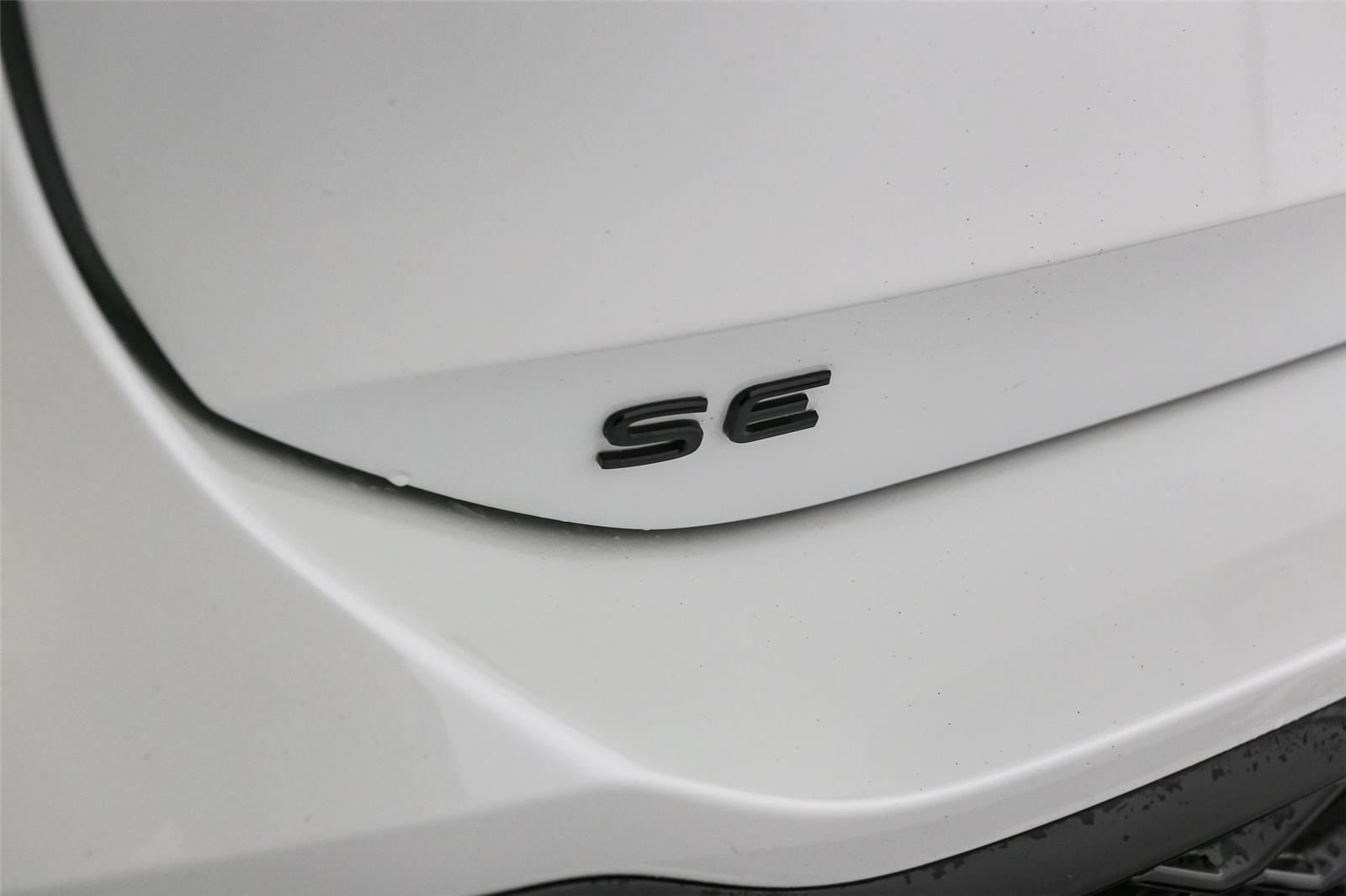 New 2026 Volkswagen Tiguan SE R-Line AWD/4WD image 11