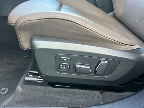 Used 2025 BMW X3 xDrive30i w/ Convenience Package image 14