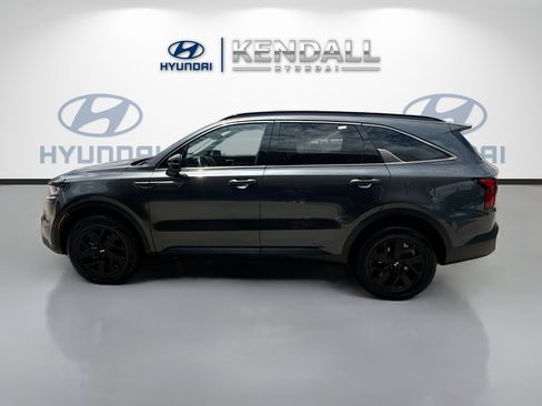 Used 2021 Kia Sorento S w/ Panoramic Sunroof Package AWD/4WD image 4