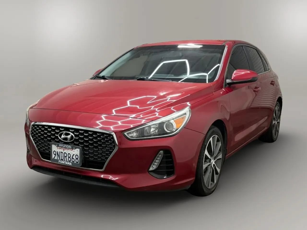 Used 2018 Hyundai Elantra GT FWD image 5
