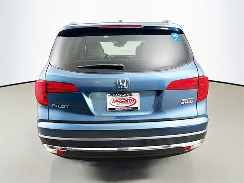 Used 2018 Honda Pilot Touring image 21