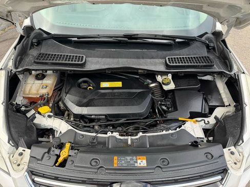 Used 2013 Ford Escape SEL image 18