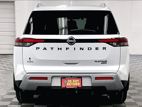 New 2025 Nissan Pathfinder Platinum w/ Lighting Package (N93) AWD/4WD image 4