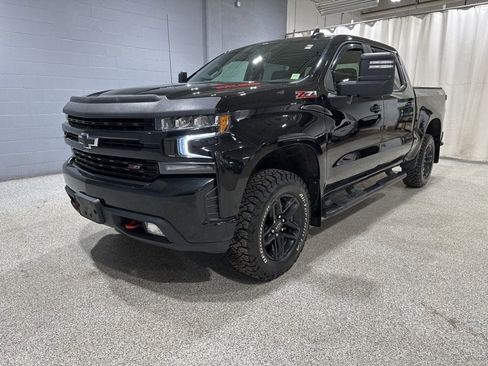 Used 2021 Chevrolet Silverado 1500 LT Trail Boss w/ Bed Protection Package AWD/4WD image 4