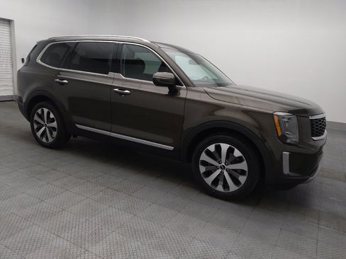Used 2022 Kia Telluride S FWD image 11