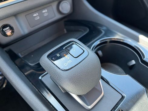 Used 2025 Nissan Rogue SV image 43