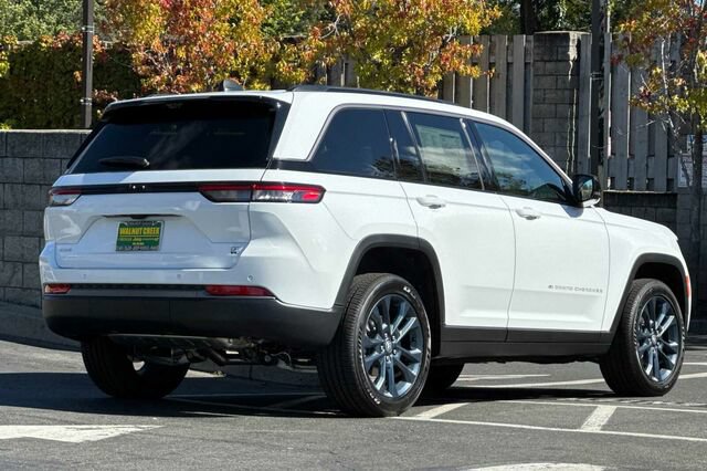 New 2026 Jeep Grand Cherokee Limited AWD/4WD image 4