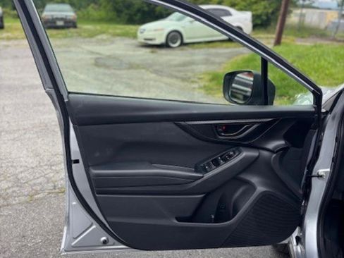 Used 2023 Subaru Crosstrek 2.0i image 10