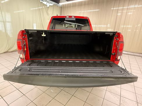 Used 2022 RAM 1500 Classic Warlock AWD/4WD image 16
